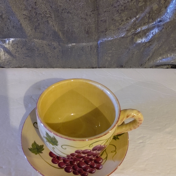 Large Tea/ Coffee Mug/Cup With Saucer . Grape/Leaf Pattern . 2 pc Set - Picture 3 of 12